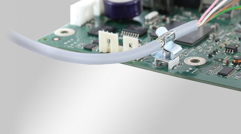 EMC skärmklämmor för ledningsplattor